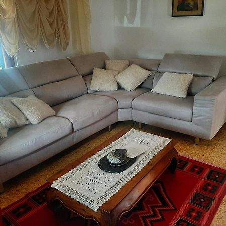 Casa Vacanza Dh Специя Екстериор снимка