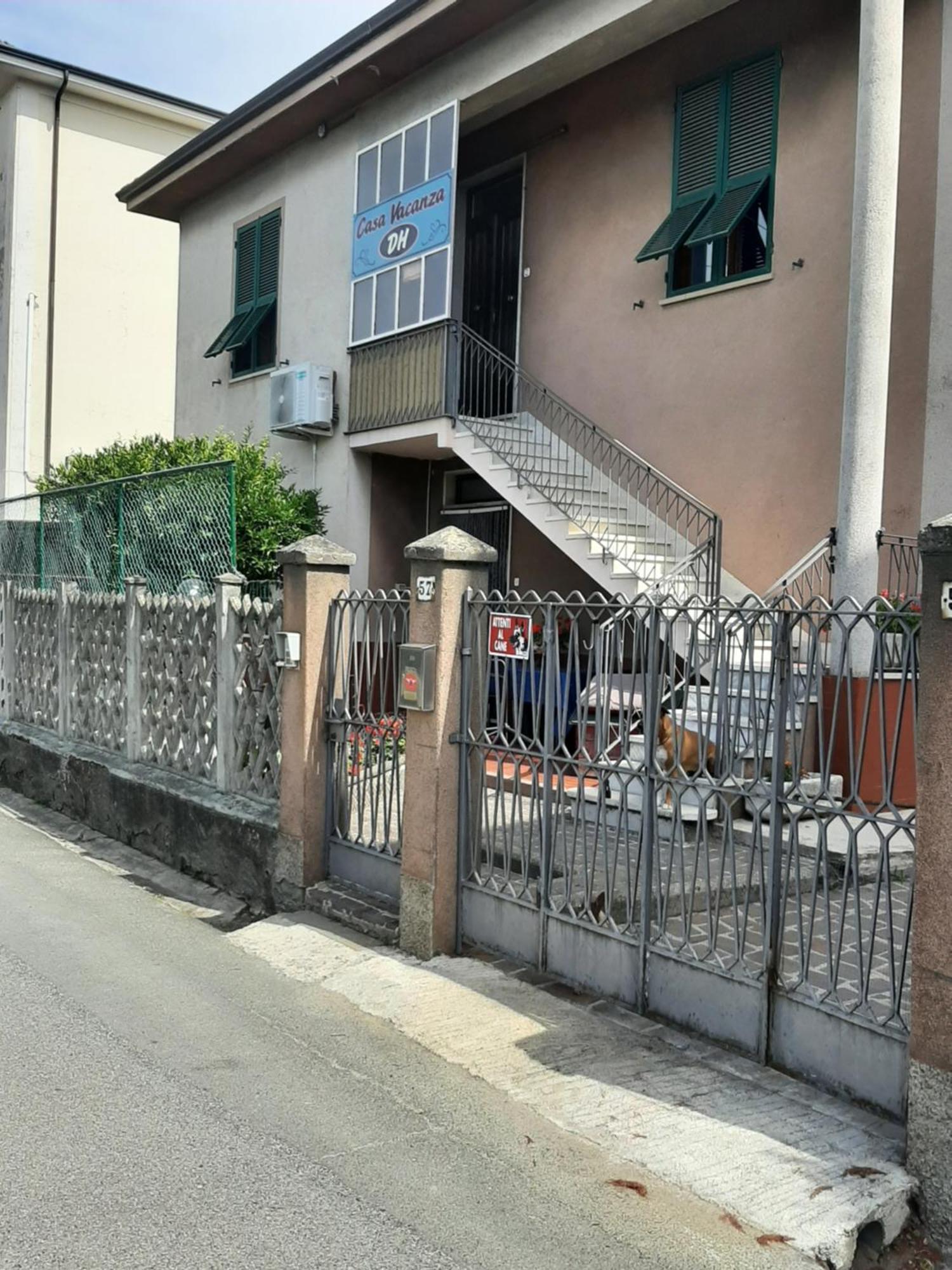 Casa Vacanza Dh Специя Екстериор снимка