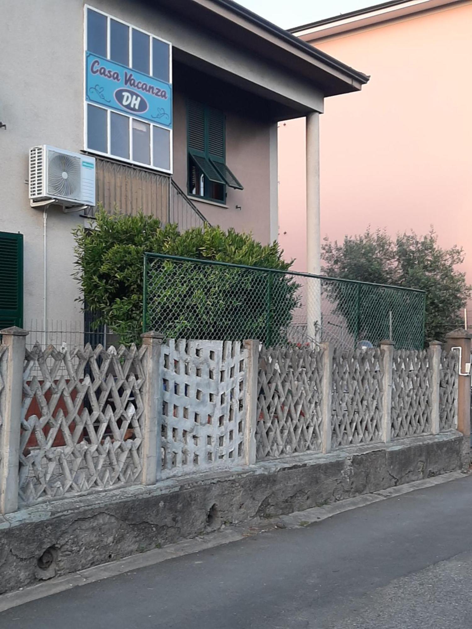 Casa Vacanza Dh Специя Екстериор снимка